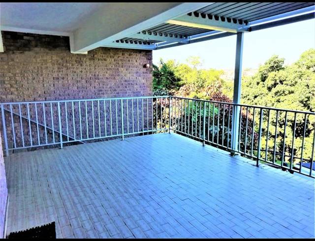 3 BEDROOM PROPERTY TO RENT IN FREELAND PARK